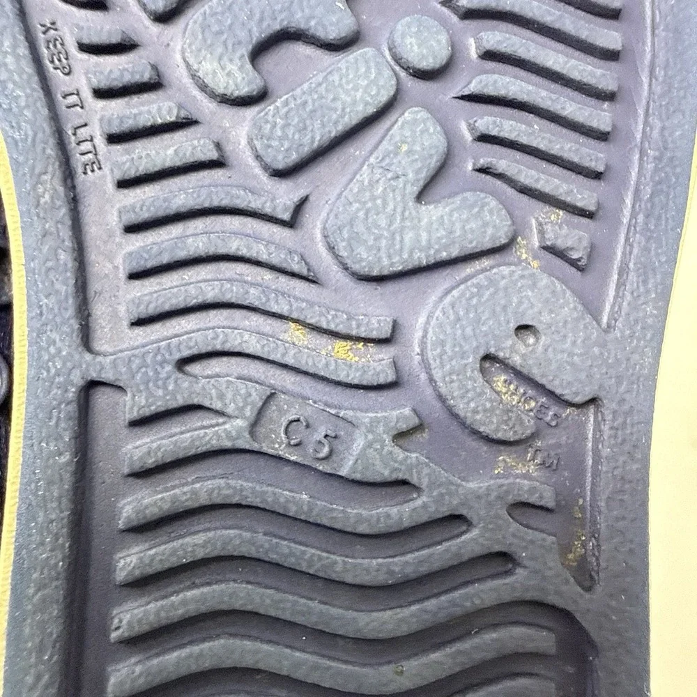 Native Jefferson SlipOn Shoes Size  C 5 Toddler Kids Navy Blue Summer Water Play